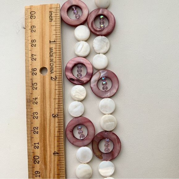 24 Inch Pink/White Fashion Beaded  Necklace - Picture 4 of 15